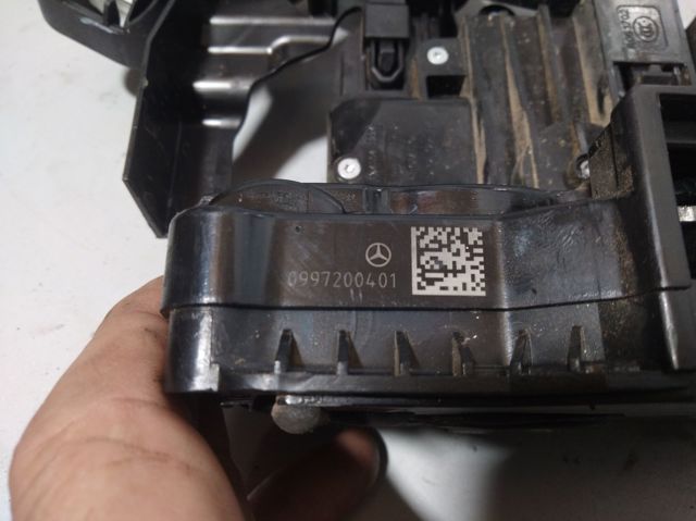 MERCEDES 0997200401 Замок двери передней правой в наличии Павлоград