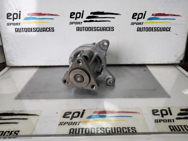 LR025302 LAND ROVER Помпа купить в Чернигов
