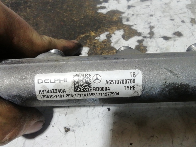 R9144Z240A Распределитель топлива (рампа) купить Ирпень