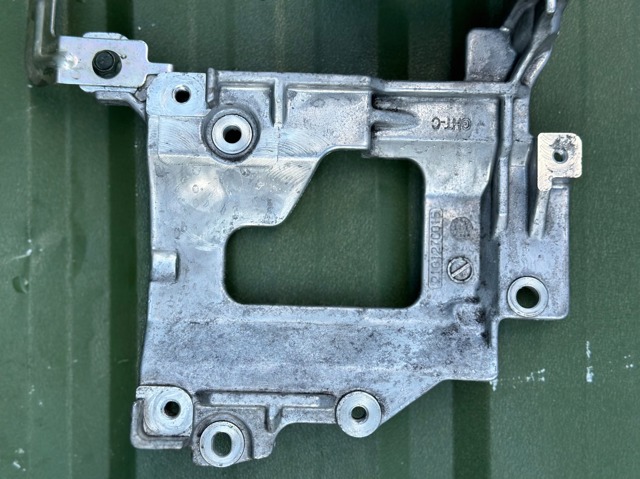 119155SK0A NISSAN Кронштейн компрессора кондиционера купить в Сумы