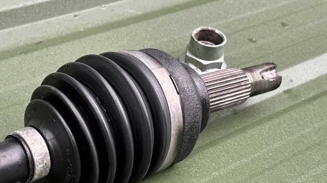 391005SN0A NISSAN Правая полуось купить в Ирпень