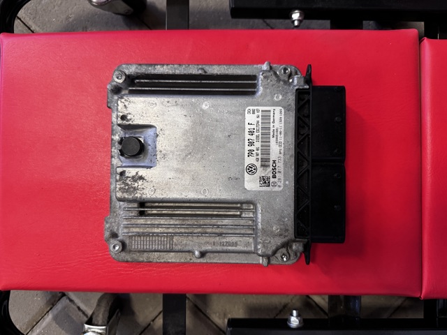 Мозги двигателя 7P0907401F VAG