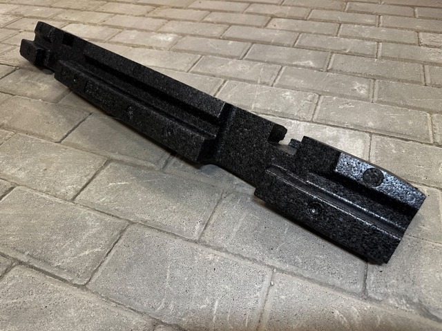 Энергопоглотитель заднего бампера 7P6807256C VAG