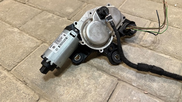 VAG 7P6955711 Мотор стеклоочистителя заднего стекла в наличии Днепр