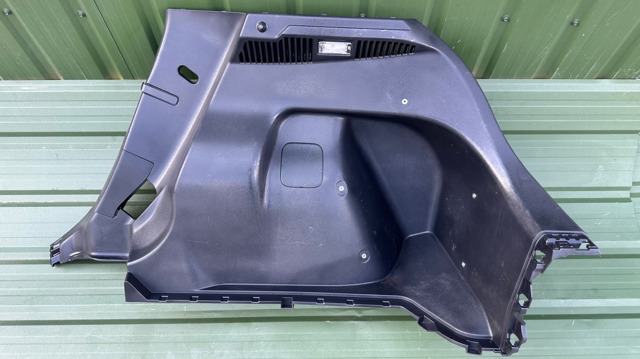 NISSAN 849505SH0B Облицовка багажного отсека правая в наличии Ирпень