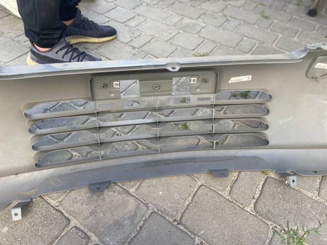 TOYOTA 5211052900 Передний бампер в наличии Николаев