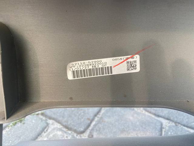 Бампер на авто 5211052900 TOYOTA