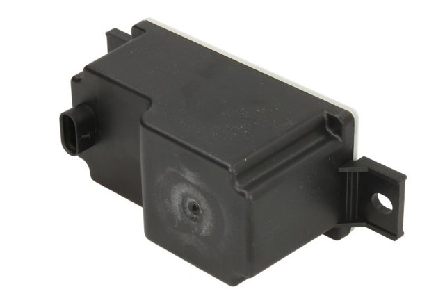 8ES011590701 HELLA Преобразователь напряжения, универсальный купить в Кривой Рог