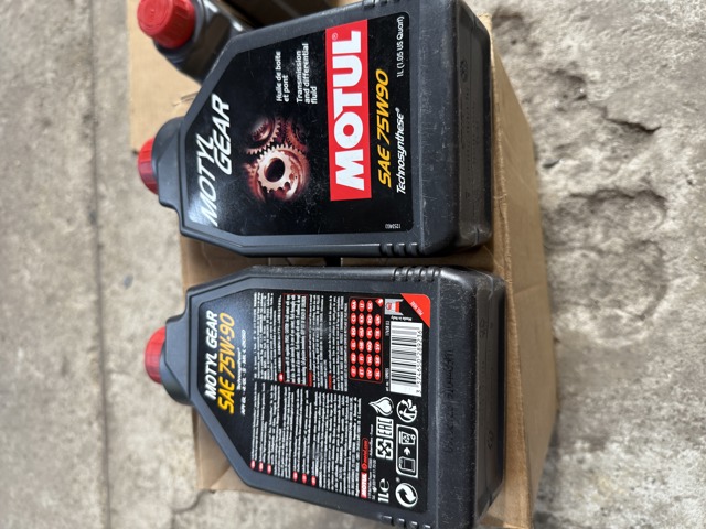 Масло КПП 100093 MOTUL