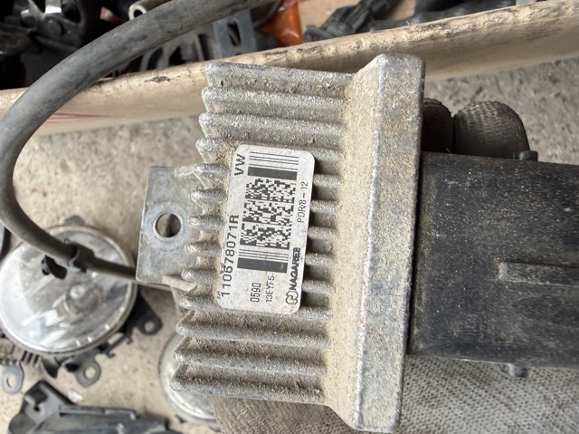 110678071R RENAULT Реле свечей накала купить в Хмельницкий