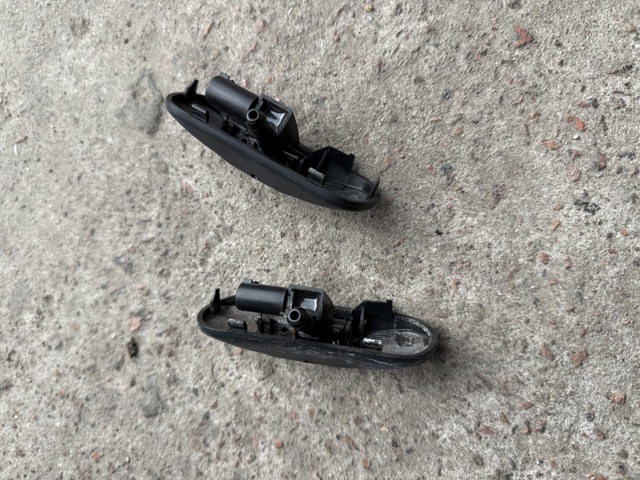 Веерная форсунка омывателя Фольксваген Туарег II