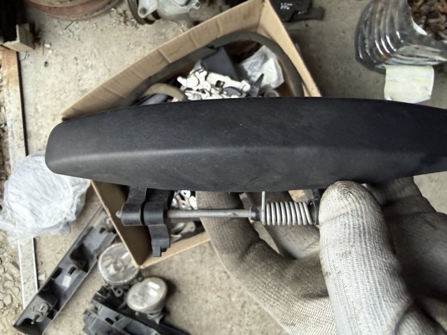 Ручка передней двери наружная, левая 806079580R RENAULT