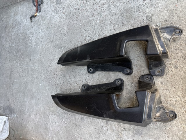 Накладка стойки кузова внешняя, задняя правая 903901105R RENAULT