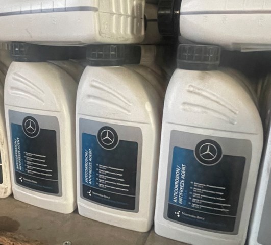 Охлаждающаяя жидкость (ОЖ) A000989180809 MERCEDES