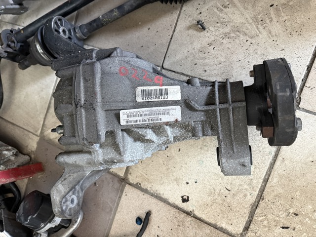 Задний дифференциал редуктор A1643500314 MERCEDES