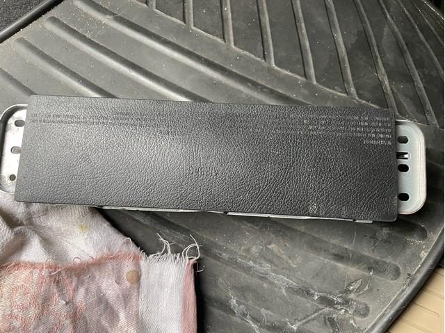 Эйрбэг защиты коленей нижняя A1778600202 MERCEDES