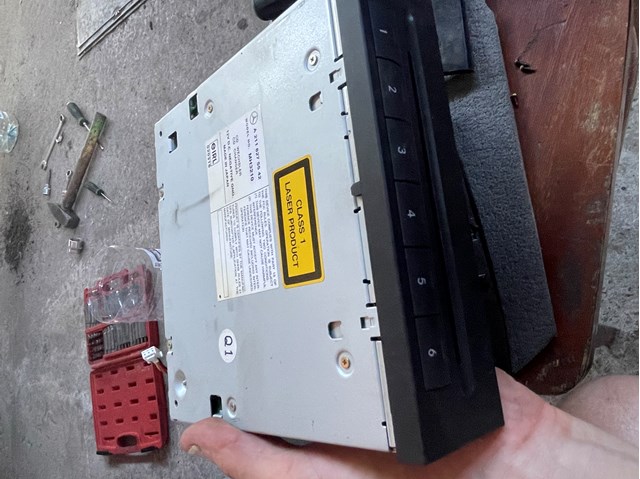 Заводская магнитола A2118275542 MERCEDES