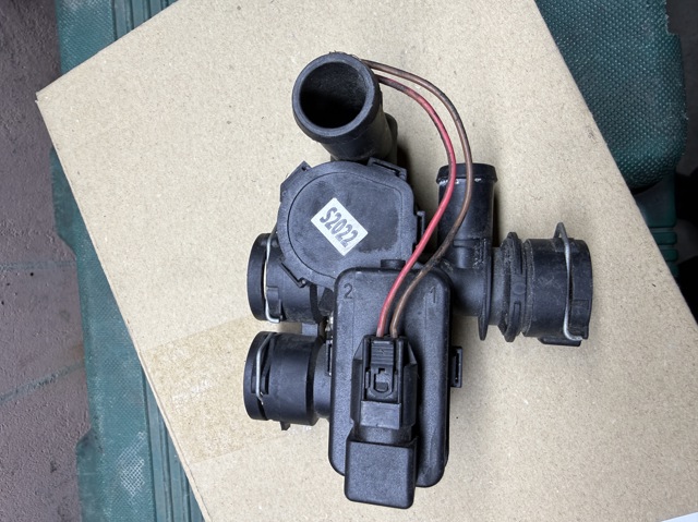 Кран отопителя A2118320684 MERCEDES