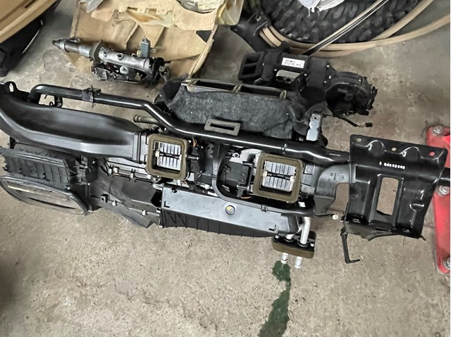 Радиатор отопителя A2218300061 MERCEDES