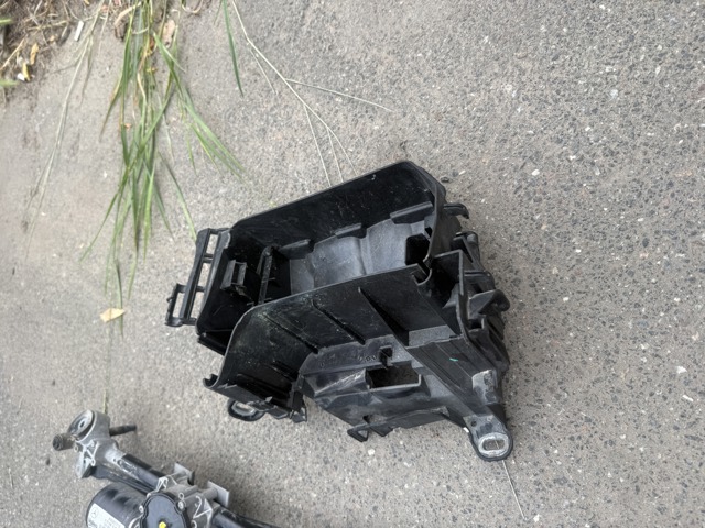 Корпус блока предохранителей A2465400024 MERCEDES