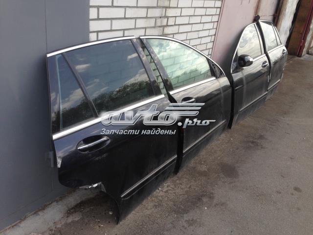 Дверь пассажирская задняя правая A2517300205 MERCEDES