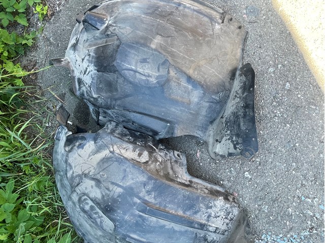 Подкрылок переднего крыла, правый задний A2518841022 MERCEDES