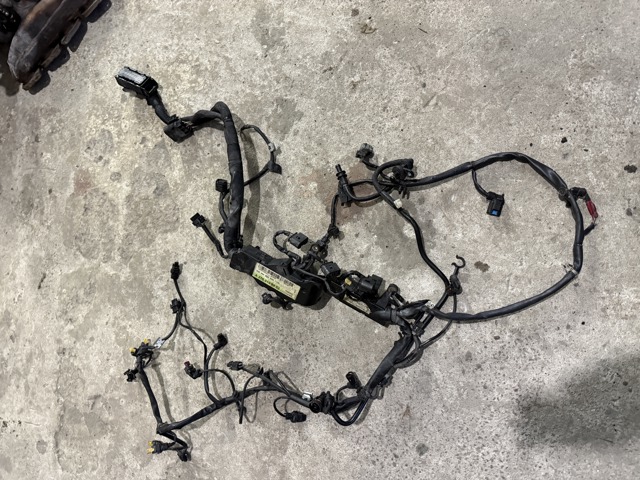 Двигатель голый A2700108902 MERCEDES