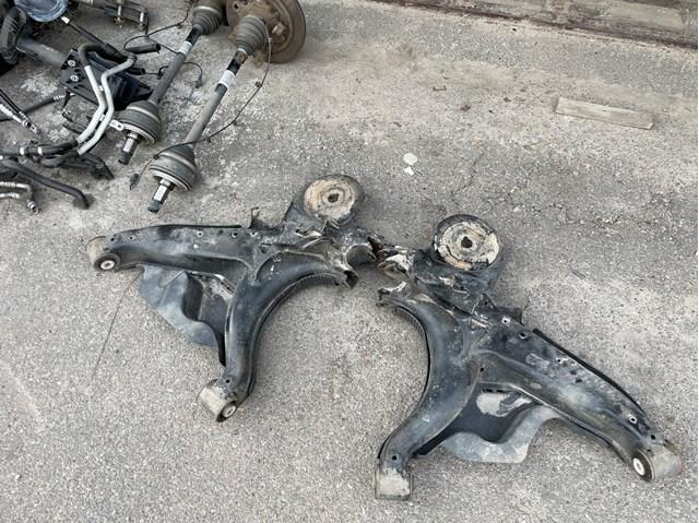 Балансир задний нижний, левый A4473505100 MERCEDES