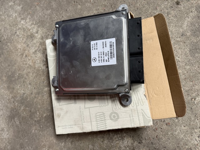 Модуль управления двигателем A6519005301 MERCEDES