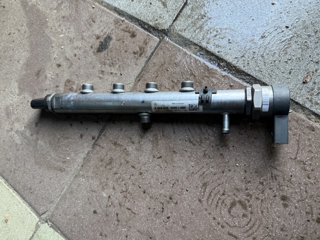 Распределитель топлива A6540700095 MERCEDES