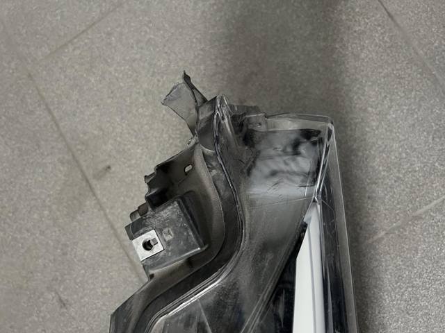81130F4250 TOYOTA Правая фара купить в Тернополь