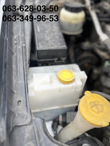 Бачок расширительный 217102Y000 NISSAN