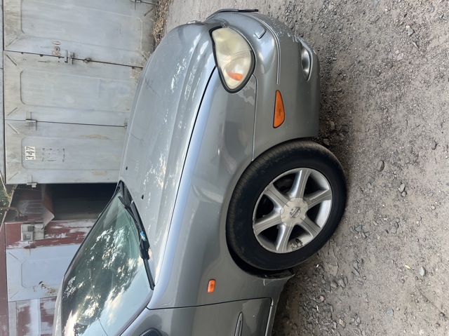 Габарит передний правый 261803Y500 NISSAN