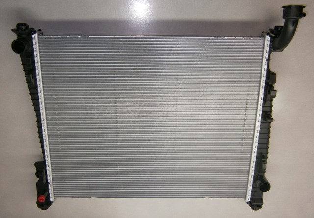 Радиатор системы охлаждения 3,6&5,7l grch 11+ 55038001AH
