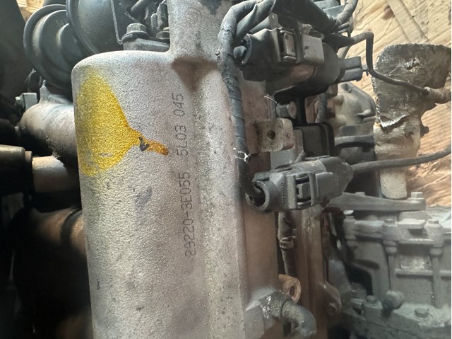 HYUNDAI 292103E055 Впускной коллектор в наличии Львов