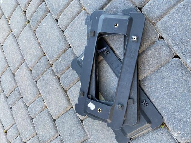 Кронштейн заднего номерного знака 51187160607 BMW