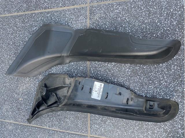 Накладка под задний фонарь, левый 63217382959 BMW