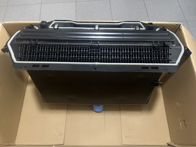 MERCEDES A2978302300 в наличии Львов