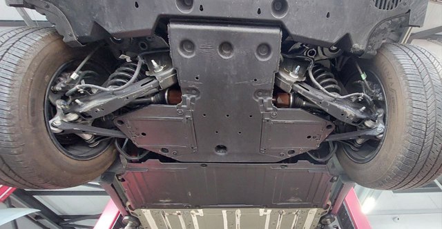 Защита днища, средняя часть 85658641 GM