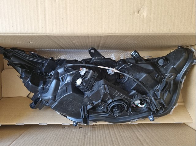 8118542A33 TOYOTA Фара левая купить в Ирпень