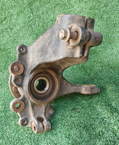 FORD 1702854 Цапфа (поворотный кулак) передний правый в наличии Сумы