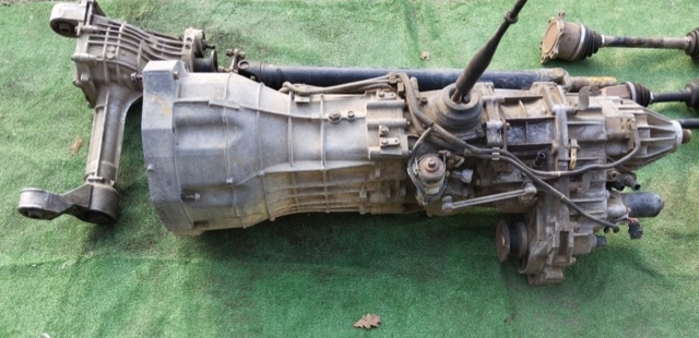 Коробка передач 32010EB510 NISSAN