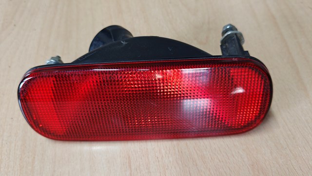 Фонарь противотуманный задний 3657062J0 SUZUKI