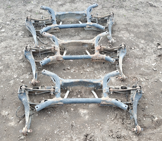 Подрамник задней подвески 4100A033 MITSUBISHI