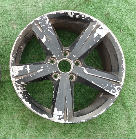 Диски на авто 561601025A VAG