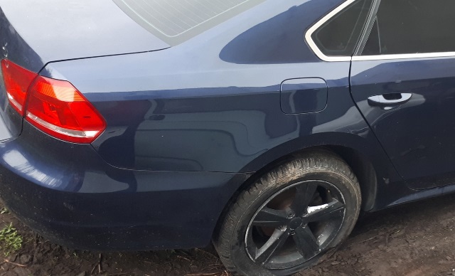 VAG 561809844 Крыло заднее правое в наличии Киев