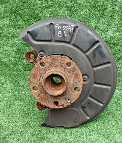 Цапфа передняя левая 5C0407255 VAG