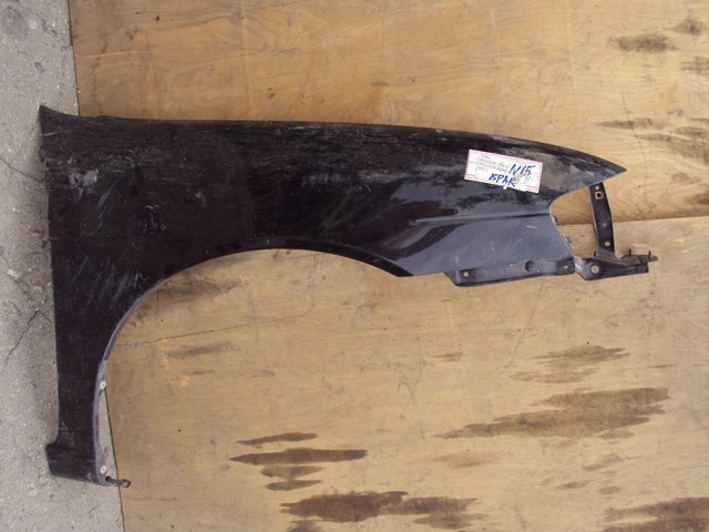 Боковая часть передняя правая Nissan Almera 1