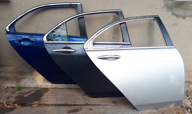 Дверь задняя, правая 67510SEA900ZZ HONDA