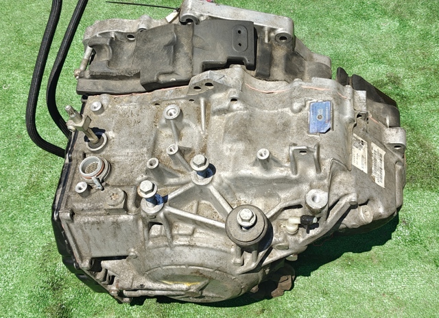 LAND ROVER LR024711 в наличии Черкассы
